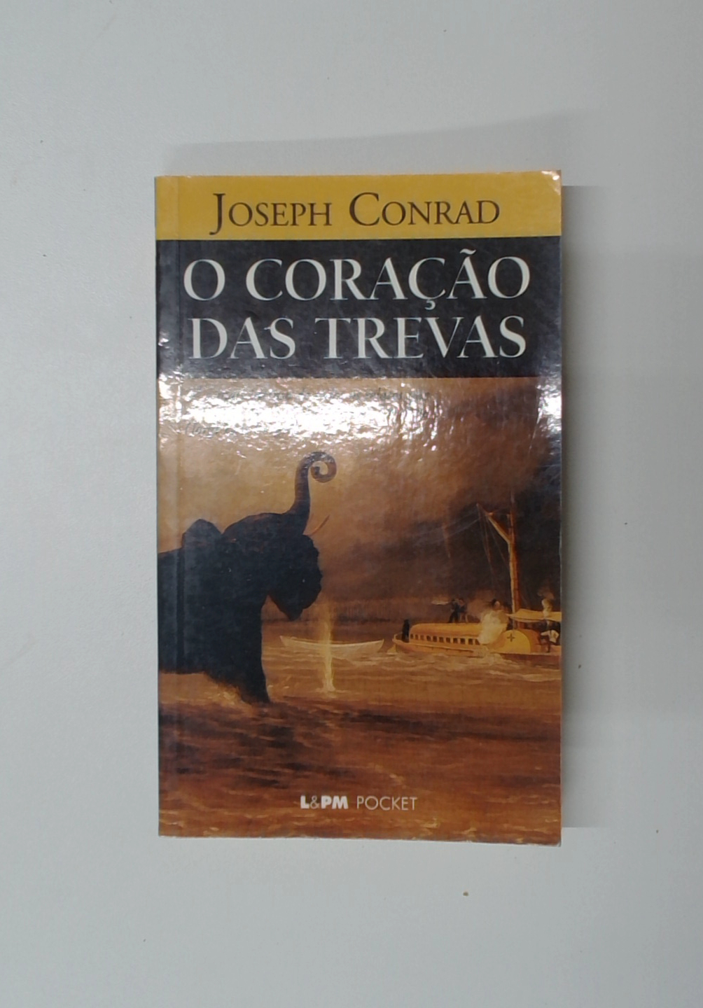 Capa do livro O Coração das Trevas