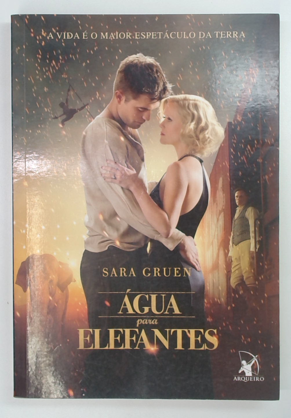 Capa do livro Água para Elefantes