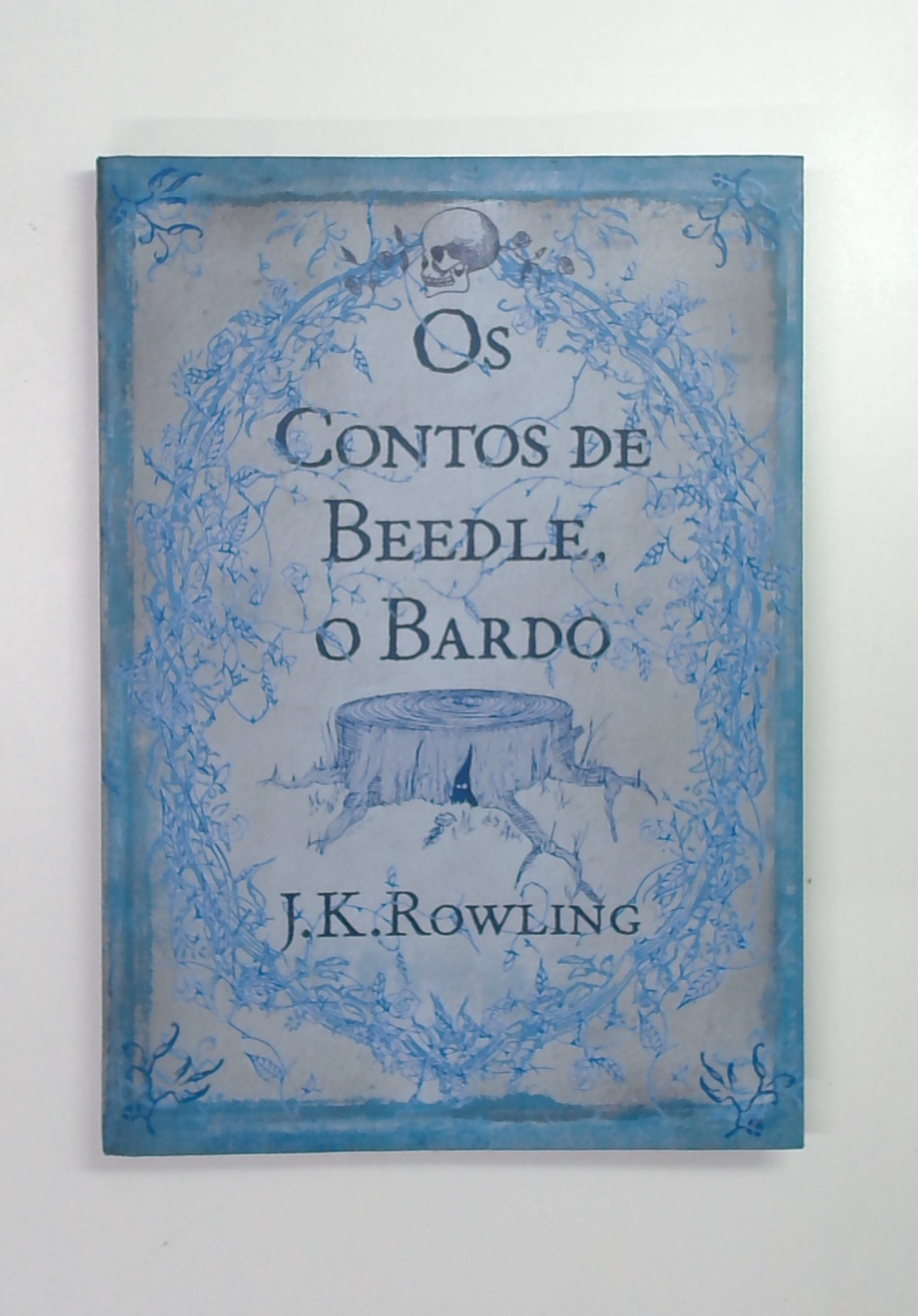 Capa do livro Os Contos de Beedle, o Bardo
