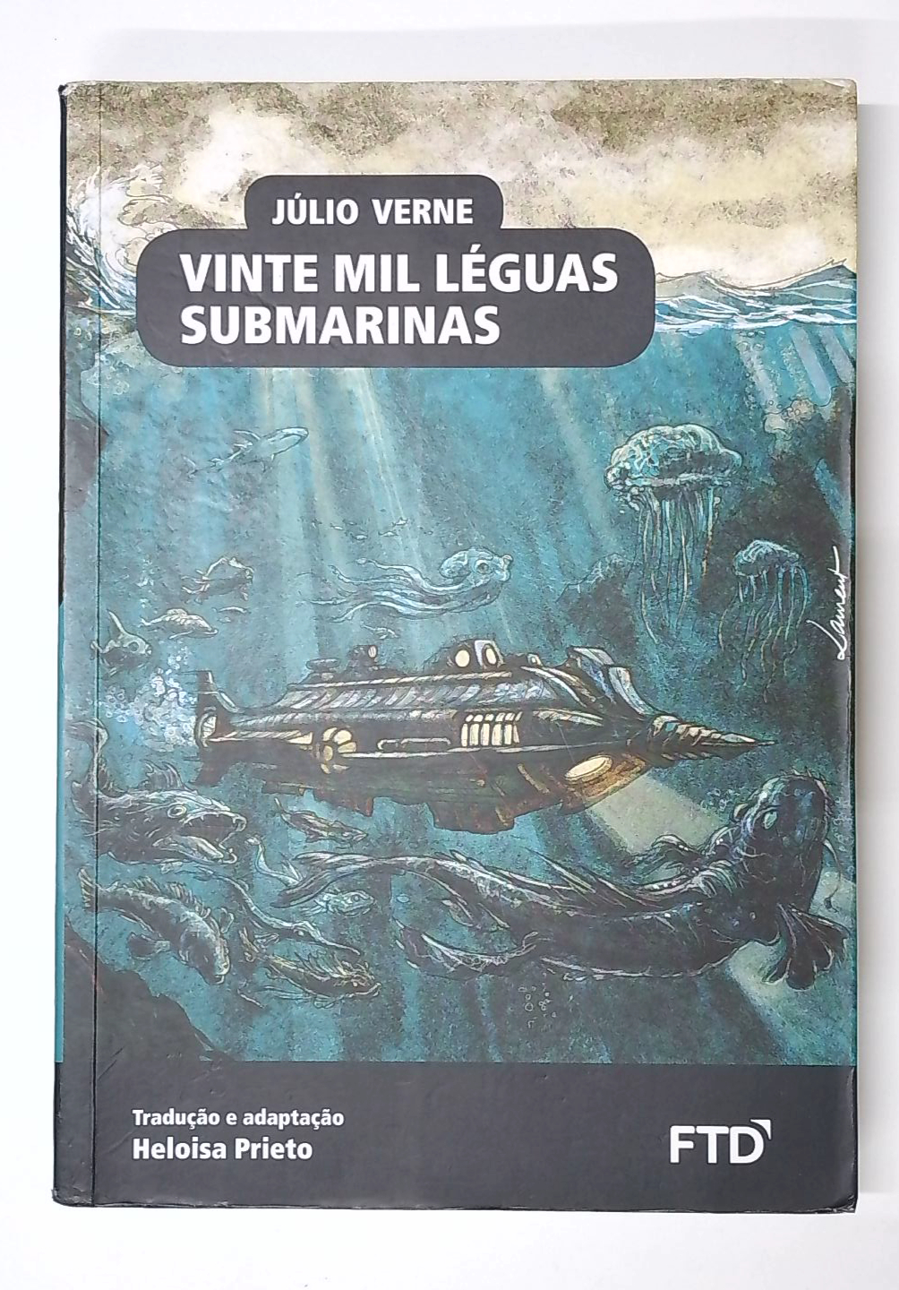 Capa do livro Vinte Mil Léguas Submarinas