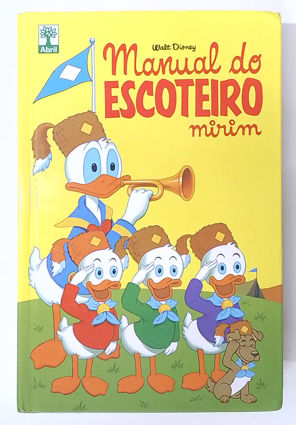 Capa do livro Manual do Escoteiro Mirim