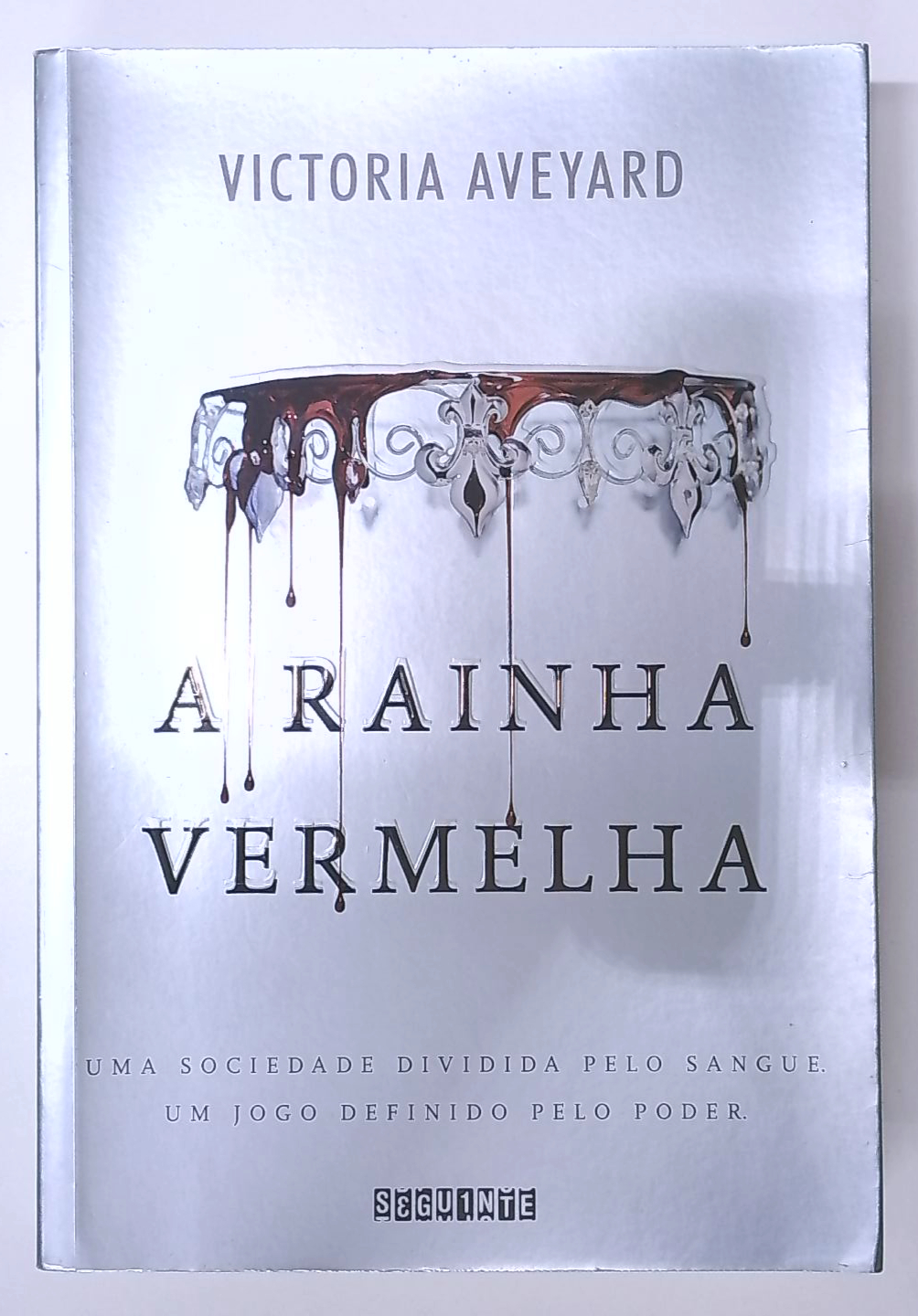 Capa do livro A Rainha Vermelha