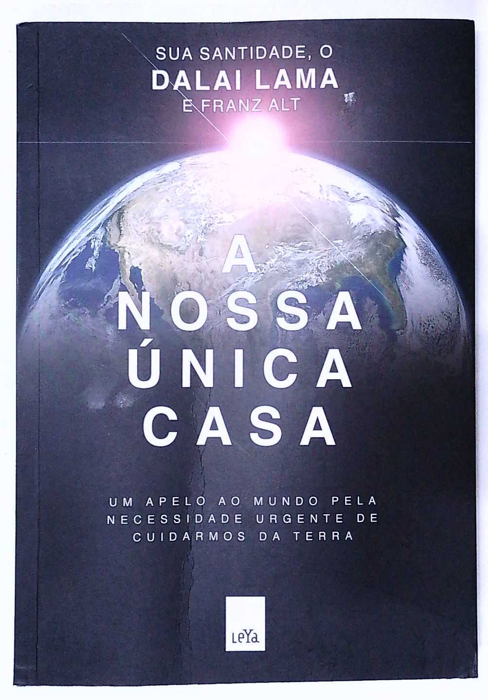 Capa do livro A Nossa Única Casa