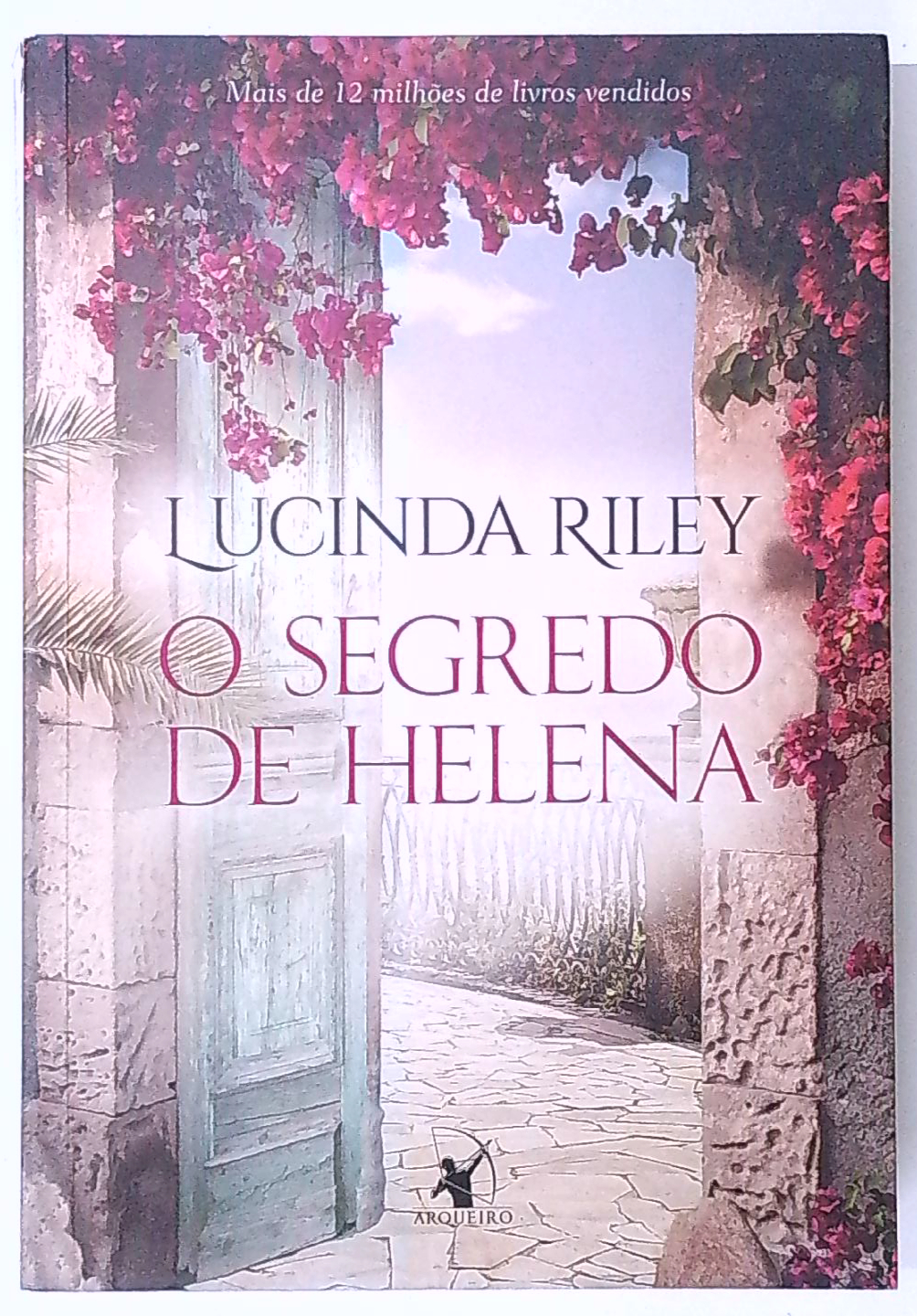 Capa do livro O Segredo de Helena