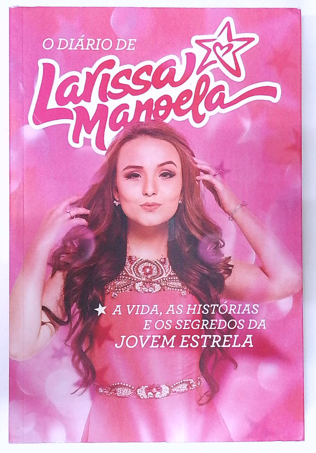 Capa do livro O Diário de Larissa Manoela