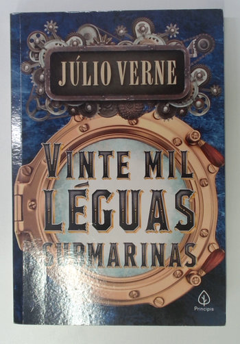 Capa do livro Vinte Mil Léguas Submarinas