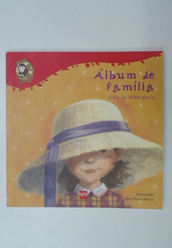 Capa do livro Álbum de Família