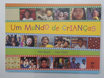 Capa do livro Um Mundo de Crianças