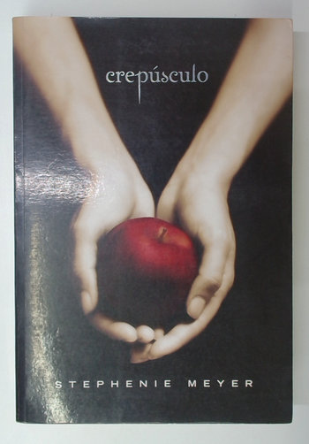 Capa do livro Crepúsculo