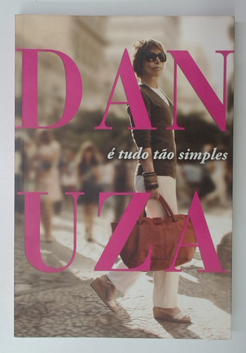 Capa do livro É Tudo Tão Simples