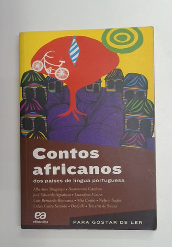 Capa do livro Contos Africanos dos Países de Língua Portuguesa